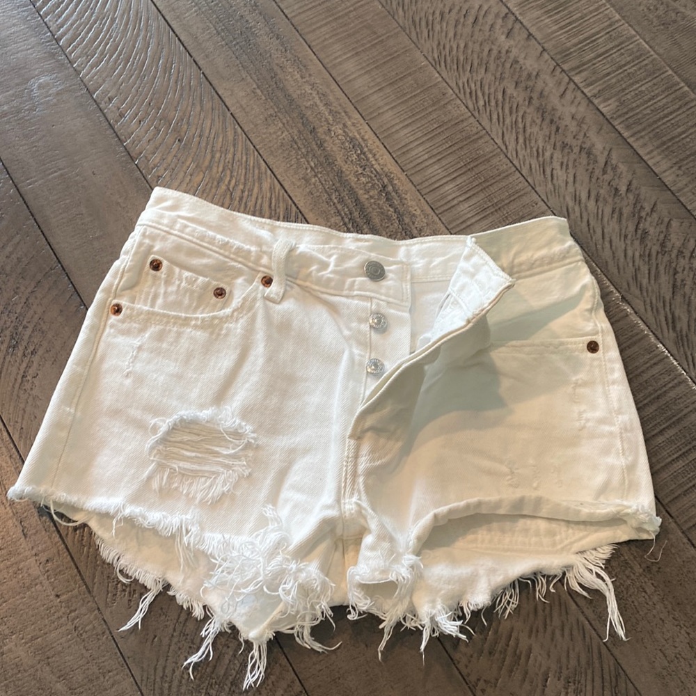 White Levi's 501 Shorts